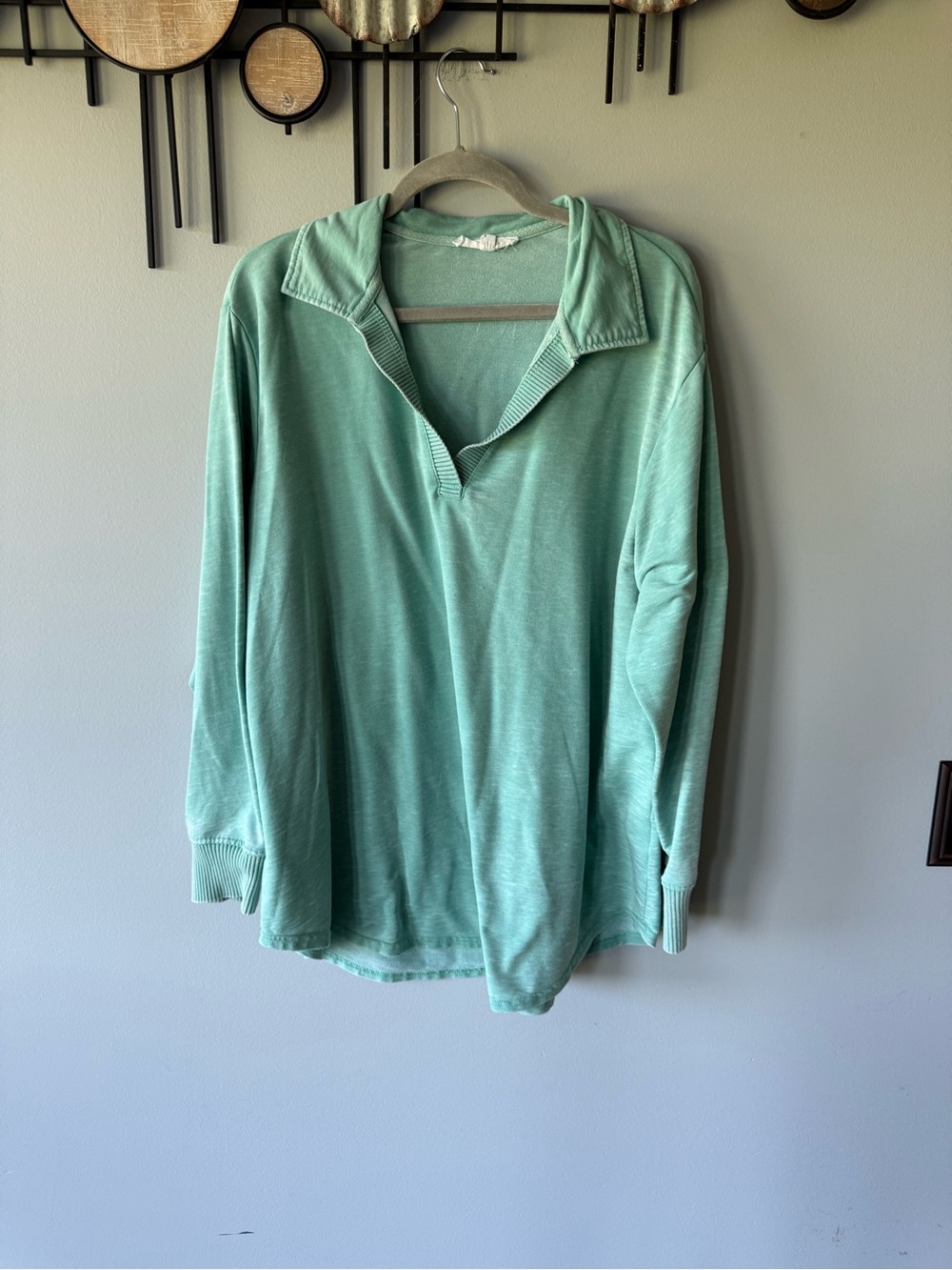 Jane & Delancey Aqua Green Thin Sweatshirt Top